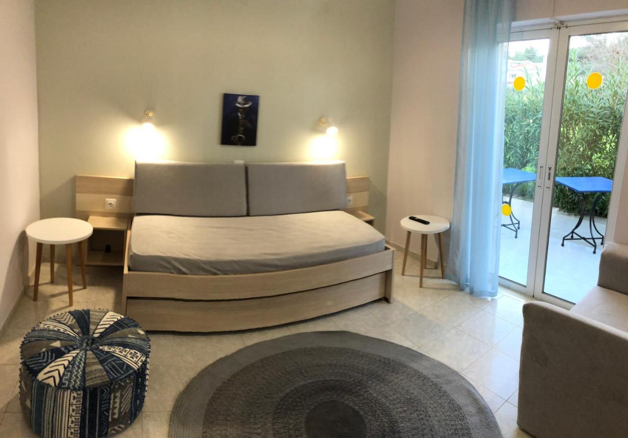 Aloni Studios And Apartments 拉瑟 外观 照片