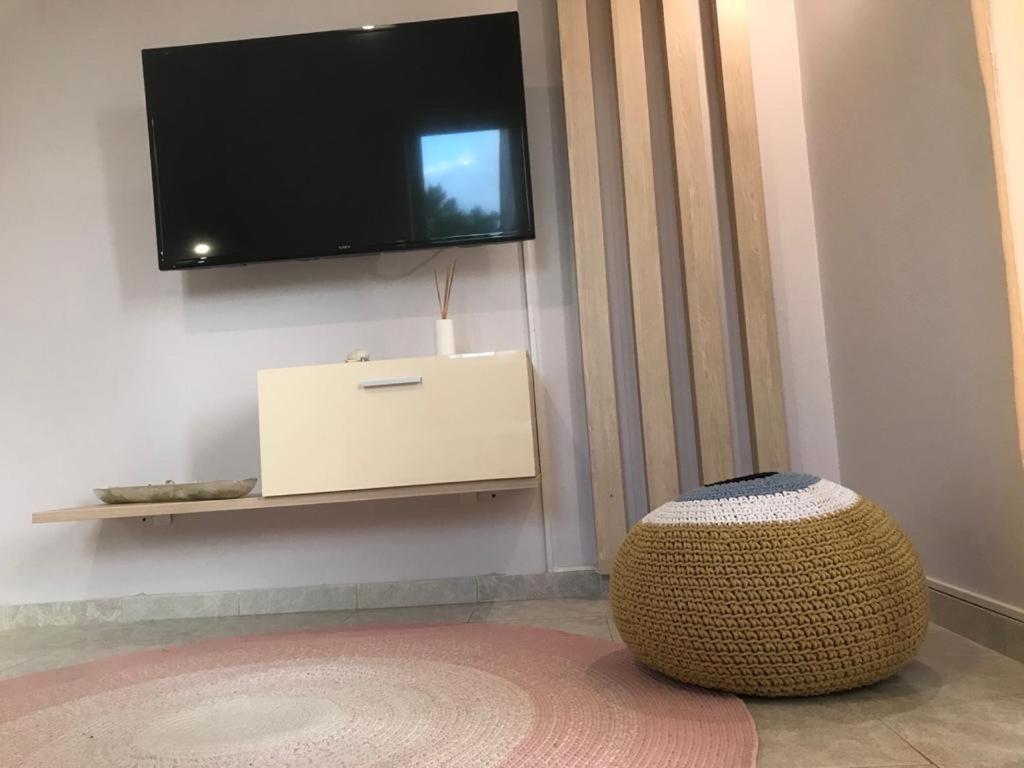 Aloni Studios And Apartments 拉瑟 外观 照片